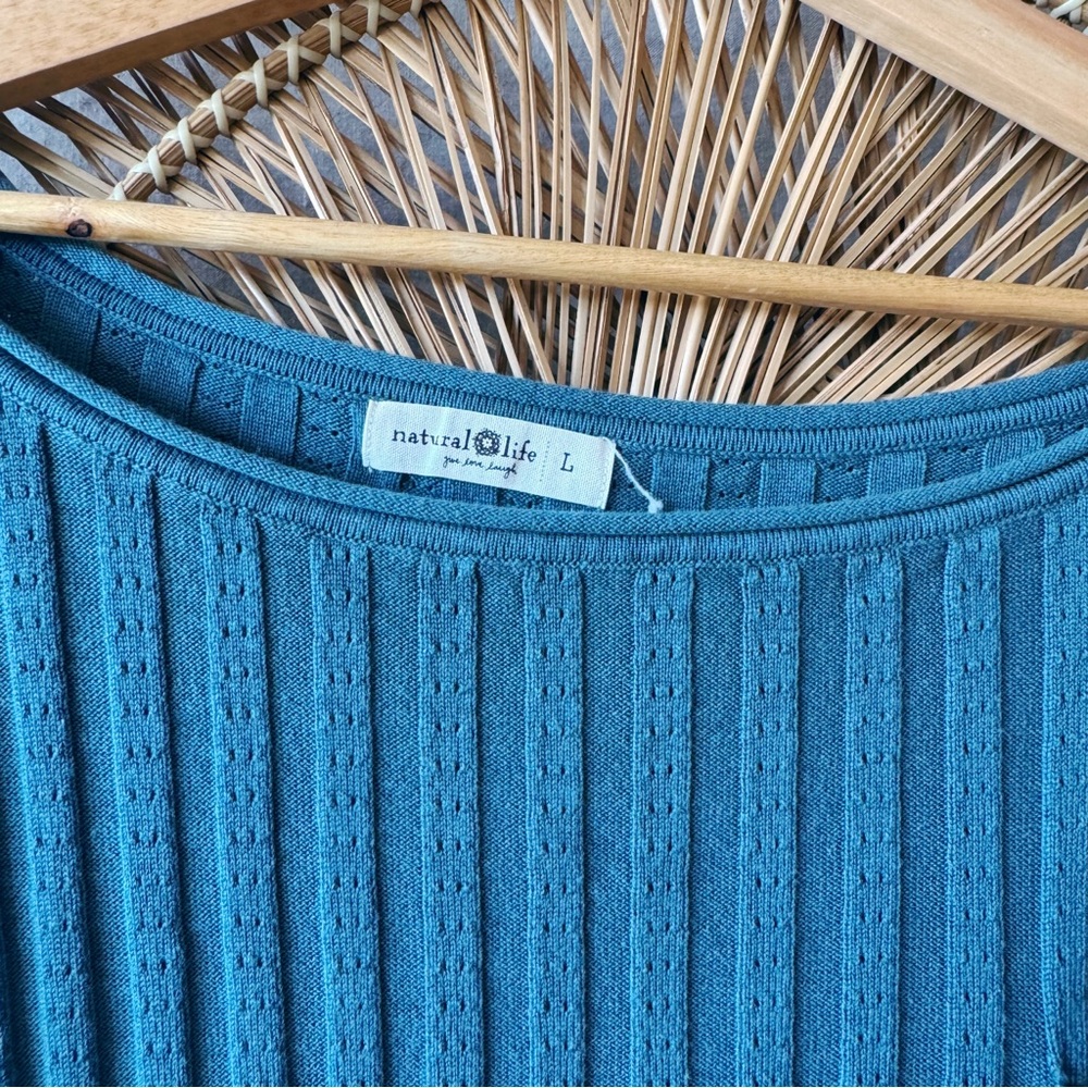 Natural Life Round Neck Ribbed Crop Sweater SZ L Teal Blue Green Cropped Top - Picture 2 of 4